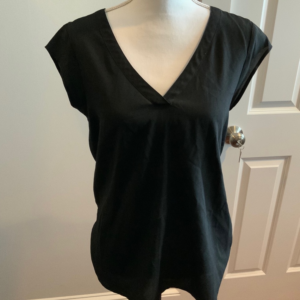 Black tunic top
